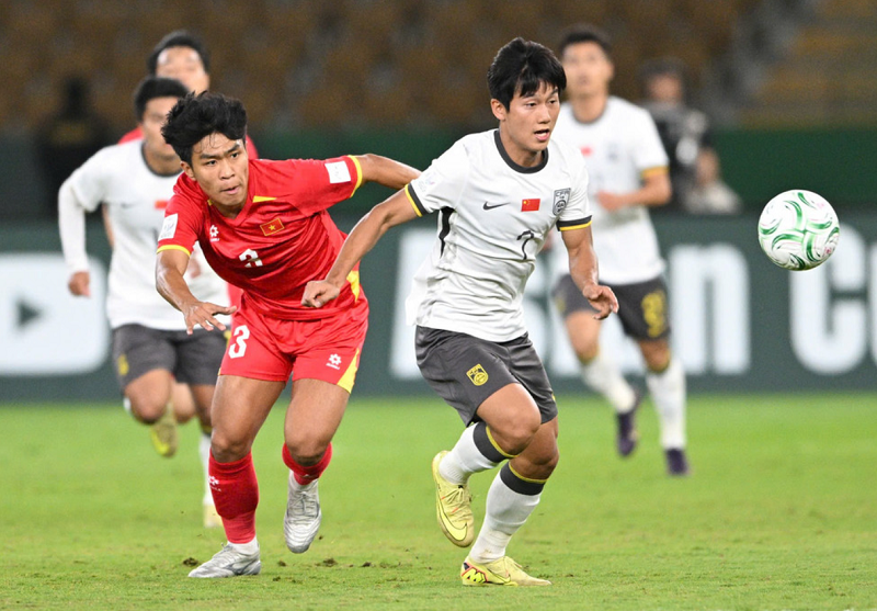 dinh-bac-rang-ro-tai-gala-cup-chien-thang-2025-gianh-danh-hieu-vdv-tre-xuat-sac-nhat-nam